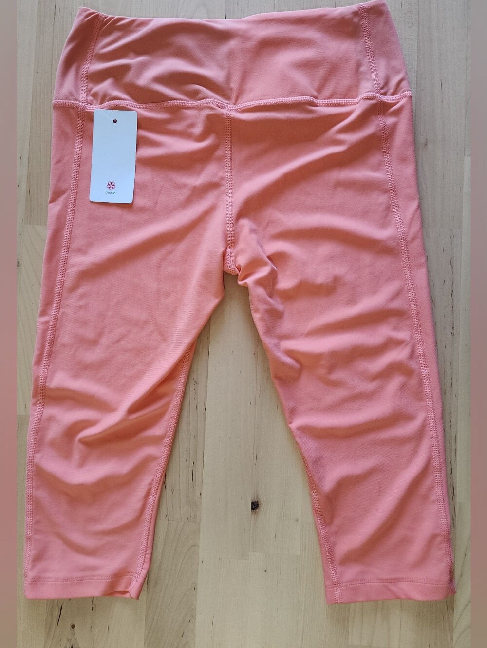 NWT Peach | Vinyasa Crop Yoga Leggings | Vibrant Coral Pink Capri | Size Medium